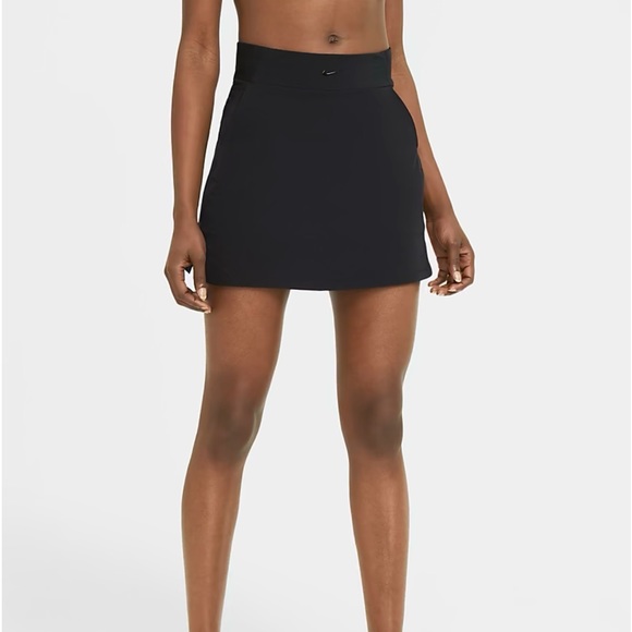 Nike Skort - Picture 2 of 4
